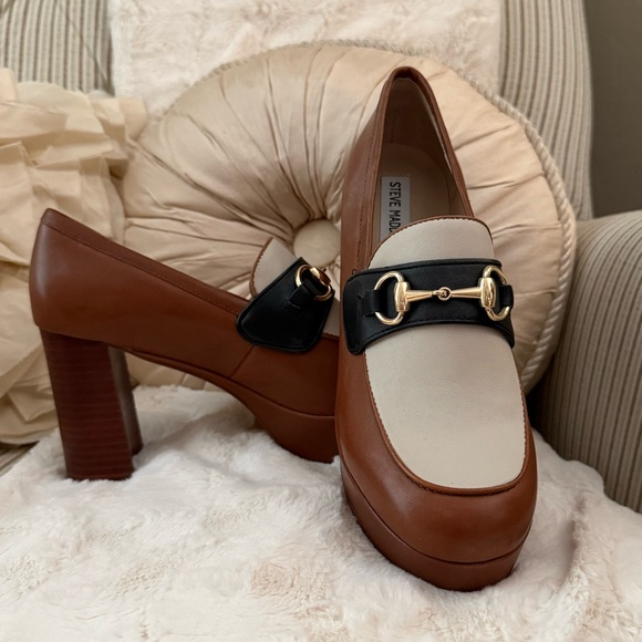 Steve Madden Women's Cinderella Horse-Bit Platform Loafers Size 8 - Picture 2 of 7